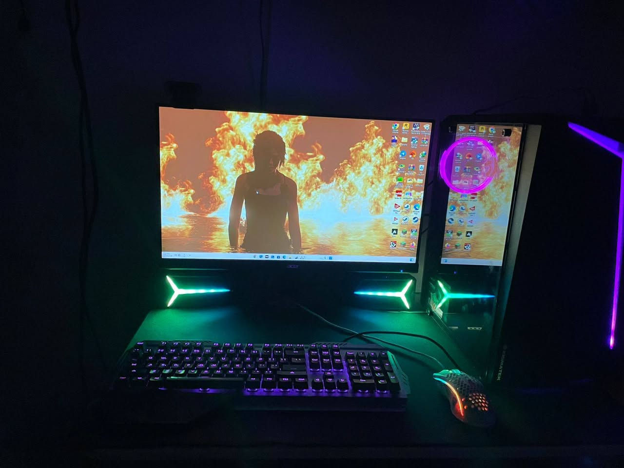السلام عليكم 

Pc للبيع نظافة واضحة بالصور 
كل كراتين القطع موجودة 

الكيس 
1660 msi 
R5 3600 
2*8 3200 
Ps rocket 500 plus 
M450 m asus 
256ssd 
1000 hhd 
Dingle blu + wi fi

الشاشة 
KG251Q 
١٤٤ hz 

كيبورد motion ميانيكي 
ماوس ريد دراغون 
ماوس باد اسود 

سماعات خارجية 
سماعات هايبرد اكس ٢ 
ويب كام
مايك نيوير 
يدات عدد ٢ 
Ups 2000 online

السعر :  850
الرقم :***********
