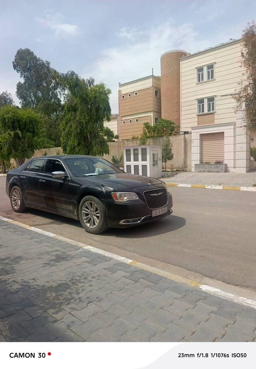 اسلام عليكم وباما للبيع بيهه 3 قطع ثنين تبديل بلادي  محدث 16 داخل جلد اسود بيهه منظومة غاز 80 لتر السعر 140 بيهه مجال مكاني ديالئ بعقوبه هاتف ***********
