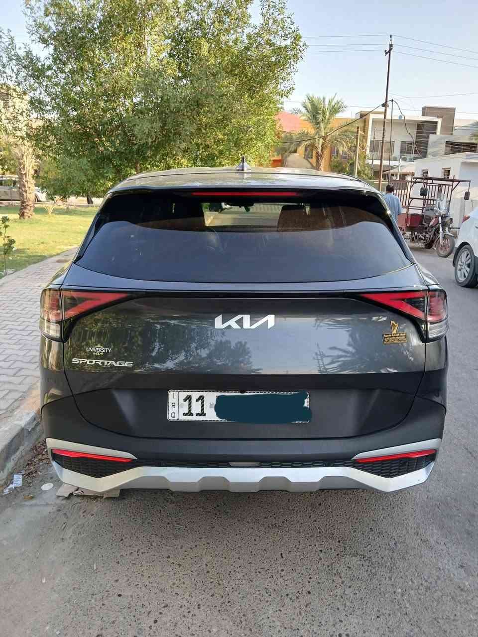 السلام عليكم سبورتج موديل 2025 ماشيه ١٨ الف حادثها بنيد مبدل بلادي حادث سطحي بدون دواخل سياره بدون صبغ مكفوله من الصبغ مواصفات فول عدا الفتحة بصمة تشغيل عن بعد شاشة متصل شحن واير ليس كشن كهرباء كشنات تدفئة كشنات جلد تبريد قطعتين رادرات امامي وخلفي توقف ذاتي تبريد منفصل لمس سايد بريك بصمه اوبيها بعد هواي مواصفات رقم بغداد بسمي سنويه جديده السعر ١٨٥ اوبيها مجال ***********
