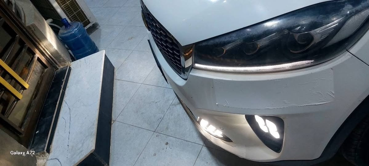 سيارة سورنتو ٢٠١٨ شكل ال٢٠  محدث اصلي ٧راكب v6 رقم بغدادكير محرك شركة مواصفات شاشة لمس تحكم ستيرن جهتين بصمة ترحيب وبصمة تشغيل اشاير بالمري مري شفط كراسي كهرباء جنطة كهرباء حساسات أمامية وخلفية تبريد ٣ قطع سيارة بيهه بعد.موتصفات  بارد باب الخلفي أمامكم بالسونار ولا مبين ابد السعر ٢١٣ بيهه مجال بسيط حك الجية المكان ديوانية المركز ***********
