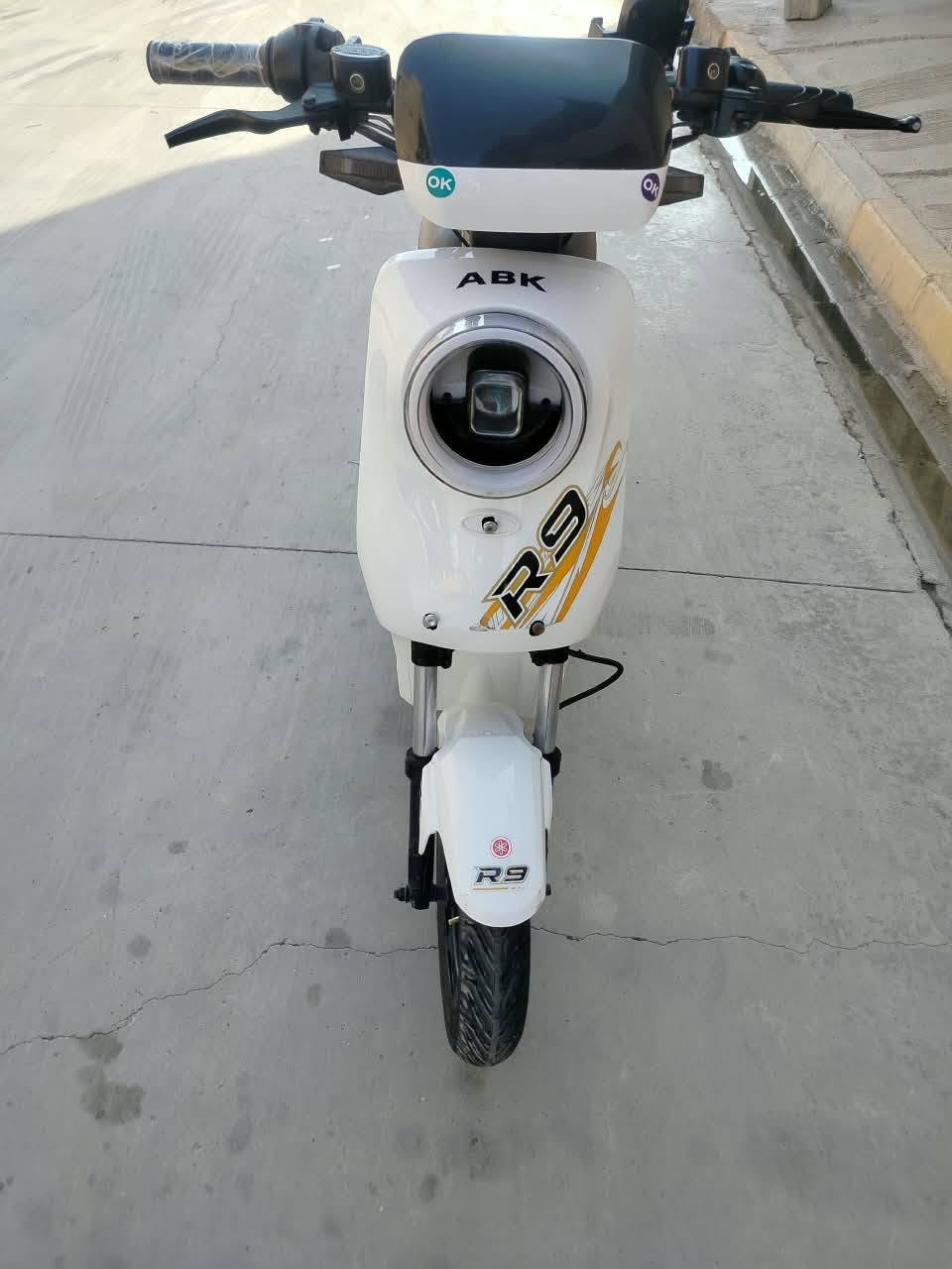 آر 9 • ٢٠٢٦ • بطاريات جديده