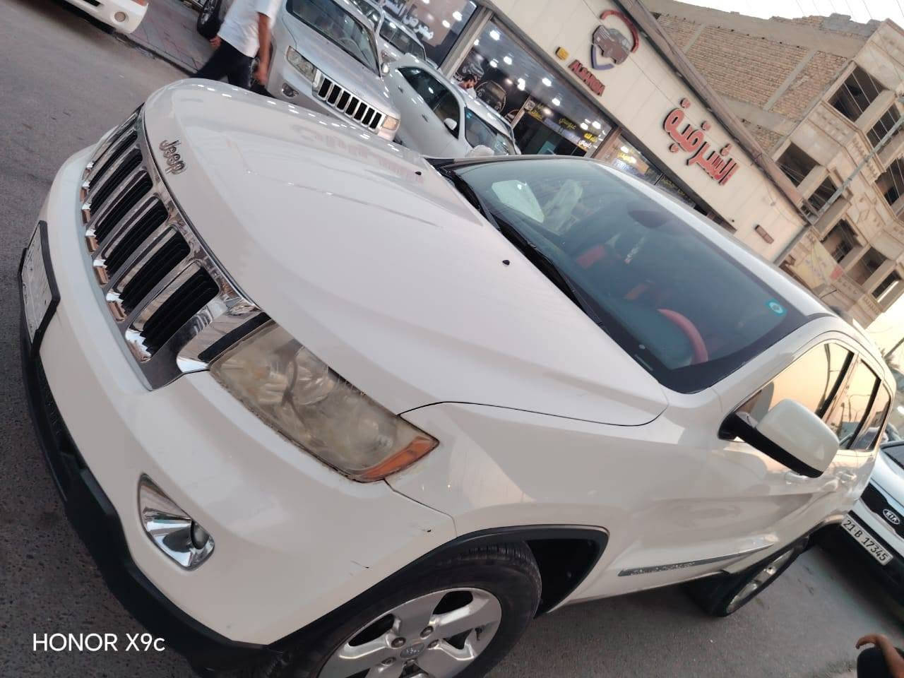 سلام عليكم جيب موديل 2012 لاريدو امريكي ضرره نص باب الي بصف السائق وشبر بجاملغ بدون ضربه يعني كليبر سياره معروفه مواصفاته  والباقي كله مكفول   مكاني فلوجه سعر 160.  ***********

نص مكتوب في الصور:
- HONOR X9c