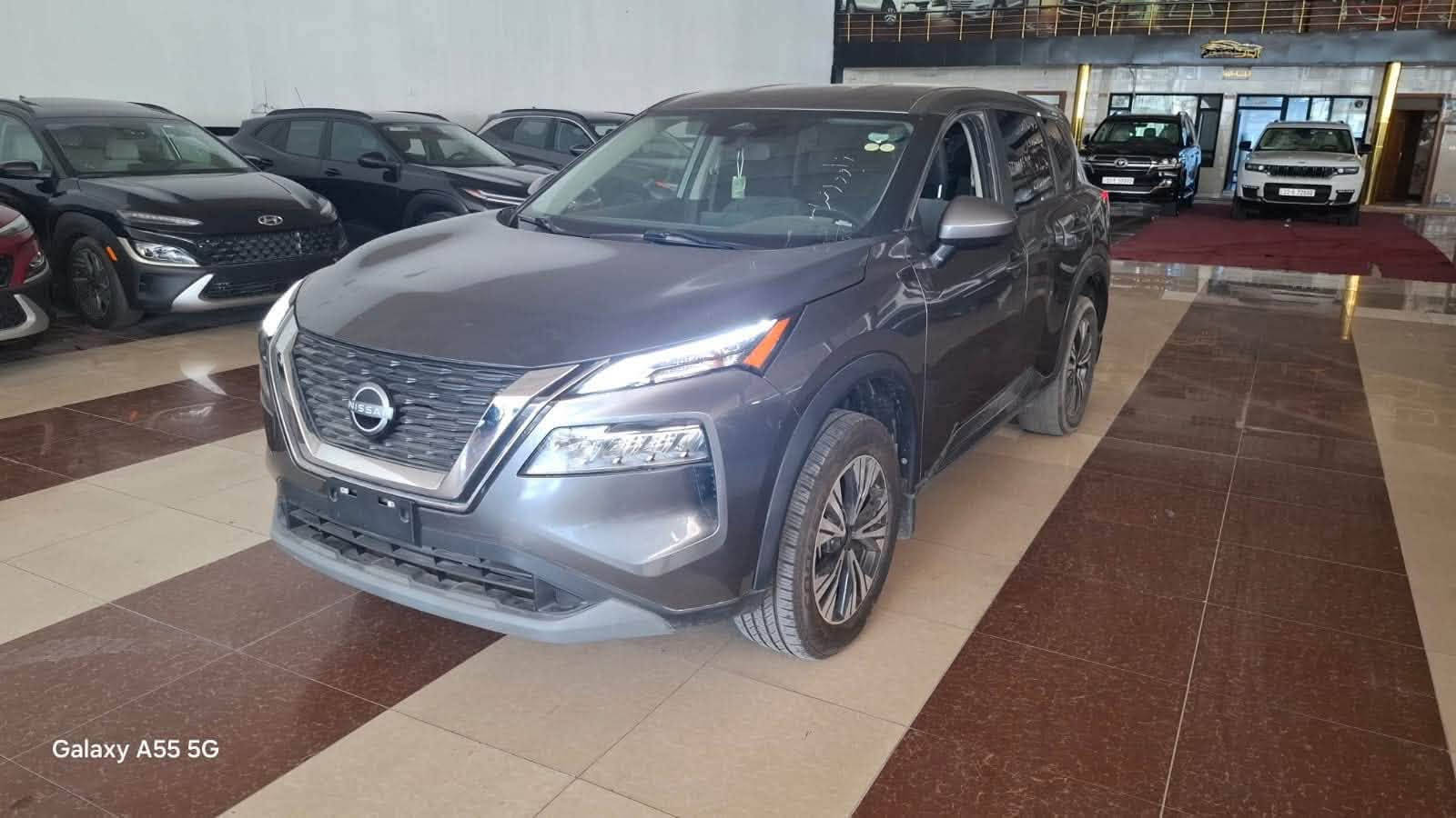 السعر مناسب جدا ارخص سعر ☺️
نيسان روج Sv AWD 
موديل 2023
لون نفطي
ماشية 43
مواصفات 
رادار امامي 
رادار جانبي 
شاشة كبيرة 
كامرة دوارة 
اوتو  ستوب
تحسس خط مسار 
كير طيارة 
سبورت عادي وتماتيك شفتات في ستيرن
محرك 3 بستن اقتصادي
تشغيل عن بعد
لايتات لد نهاري زنون
ويل 19 بلادي
تبريد قطعتين 
ايرباك سليم ابشرط
الرقم كاتي اربيل 
السعر مناسب جدا 🤗
للاستفسار مراجعة الصفحة 
او الاتصال بالرقم  وبي  وتساب

‬ ‭***********‬

نص مكتوب في الصور:
- Galaxy A55 5G