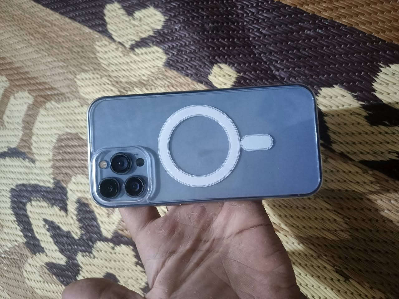 ٢٥٦ جيجا • شاشة مستبدلة • بطارية ٨٢٪