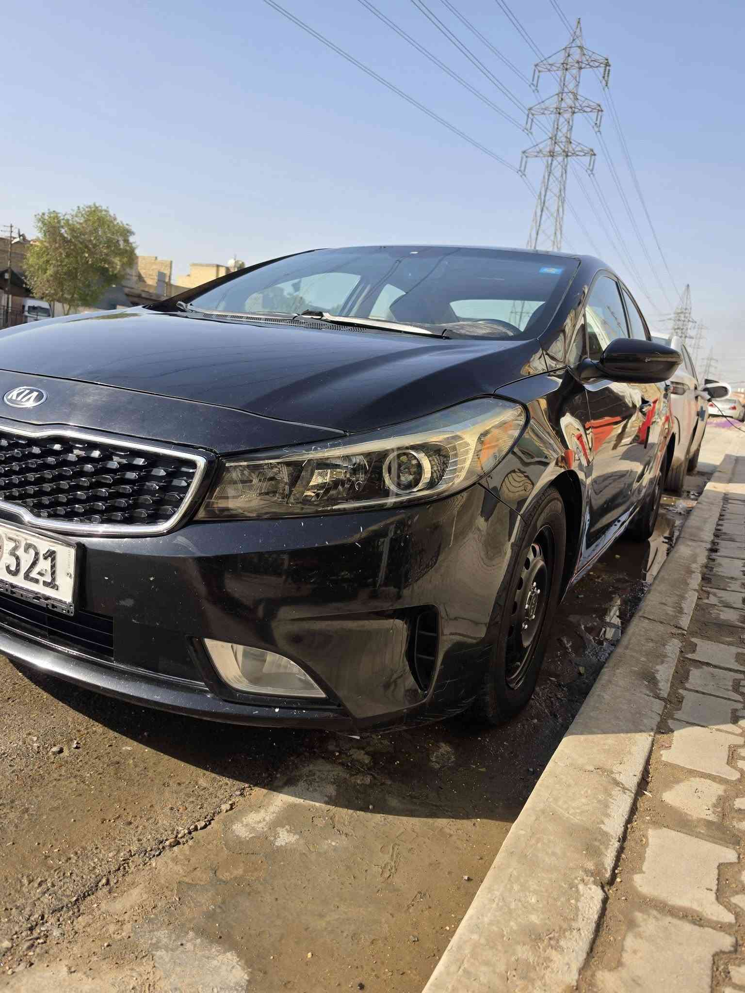 فورتي 2018 امريكي فئة S باسمي رقم بغداد  بصمة فتحة شاشة كامره  رادارات محرك دوش 2000 ماشية ١٧٠ سيارة كير محرك صدر تبريد كلشي كامل وحادثه بسيط جاملغ خلف السائق قبق البانزين وجوة وصور الحادث والسونار موجودة لليريد للبيع السعر  115 عنواني بغداد اي استفسار عالرقم ***********
