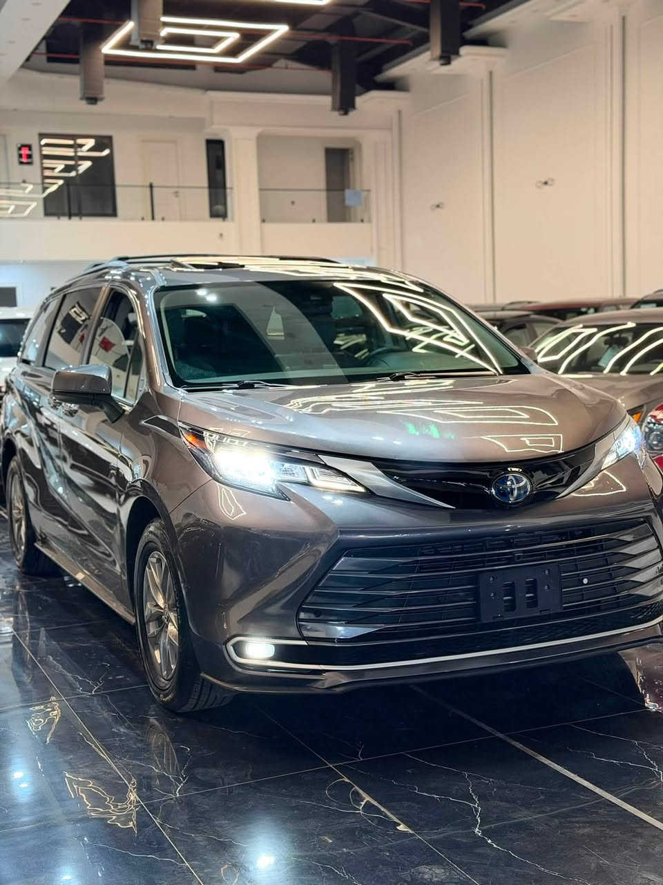 معرض مثنى موفق اربيل قرب شارع 100
 TOYOTA SIENNA XLE HYBRID
فتحه سقف كشن جلد 
جاملغ امامي صبغ فقط 
ايرباك ستيرن بدون دواخل 
ماشيه 29000mi
***********

#toyota #Sienna #hybrid #عراق #اربيل #بغداد #كروبات #سيارات #سيارة #امريكي #ترند #مشاهير #متابعه #اكسبلور #فولو #سوق #انبار #محافظات #هايبرد #لايك #تويوتا
