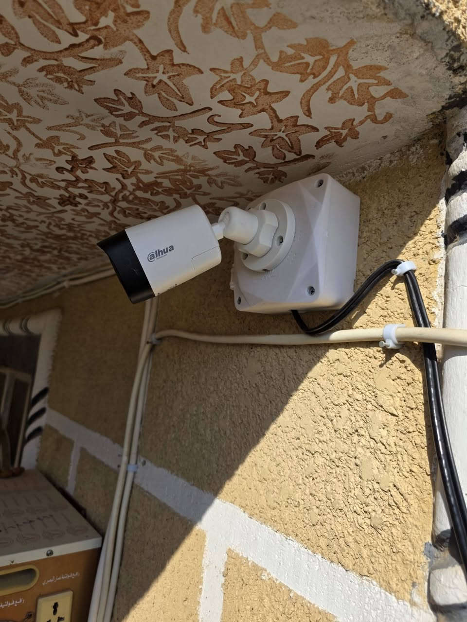 ​✨ أمن بيتك وشغلك بأحدث تقنيات 2026 مع المهندس علي المعموري! ✨
احصل على منظومة مراقبة متكاملة وعالية الجودة من الشركة العالمية Dahua Technology بخصائص فريدة وأسعار منافسة:
​خاصية الصوت والتحدث (Two-Way Talk 👄): إمكانية التحدث والاستماع المباشر من خلال الموبايل للمشاهدة الحية أو التسجيلات، مع إرسال رسائل تنبيه فورية ⚠️.
​4 كاميرات Dahua Full Color بدقة 2MP: تصوير ملون واضح جداً ليلاً ونهاراً.
​بوكسات تجميع ثقيلة: لحماية التوصيلات من الظروف الجوية وإعطاء مظهر مرتب وجمالي.
​جهاز UPS من ماركة RISING: لضمان استمرار تشغيل المنظومة أثناء انقطاع الكهرباء.
​أسلاك توصيل RG59 ممتازة: من ماركة Pair Strong لضمان أفضل إشارة وعدم التشويش.
​📦 جاهزون لتجهيز كافة أنظمة وكاميرات المراقبة وملحقاتها بأفضل الأسعار تناسب الجميع!
​📍 العنوان: ديالى - الحويش - قرب حلويات ابن ياسين / كع السيد.
📞 للاستفسار والتواصل: المهندس علي المعموري - *********** أهلاً وسهلاً بكم في أي وقت! 🌹
