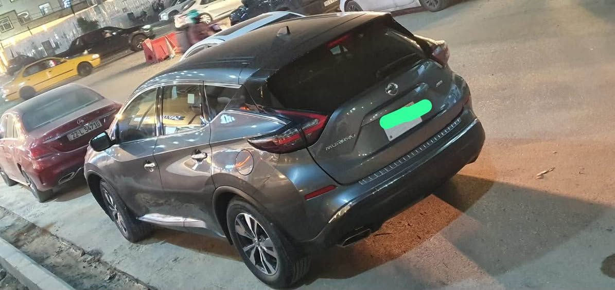نيسان مورانو  2022 محرك 6 سلندر
اقتصاديه جدا بصرف البانزين 
السياره وارد امريكي بيهه صبغ بنيد نص الجاملغات الامامية والدعامية الامامية بدون اي دواخل مصلحه بالإمارات 
السياره فول عدا الفتحه
ماشيه 25000 السياره بحالة الوكاله
رادار حساس نقاط عمياء،من الجوانب
تنبيه اهتزاز المقود عند النوم مثبت سرعة
مكان السياره بغداد 
السعر 160
للتواصل *********** بغداد, العراق
