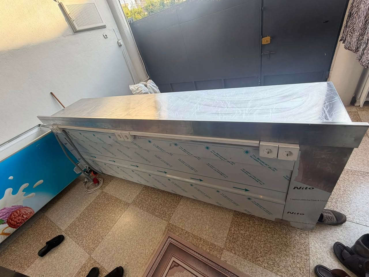 سلام عليكم ميز إستيل للبيع نضيف حيل قياس 290 cm العنوان كركوك ***********
