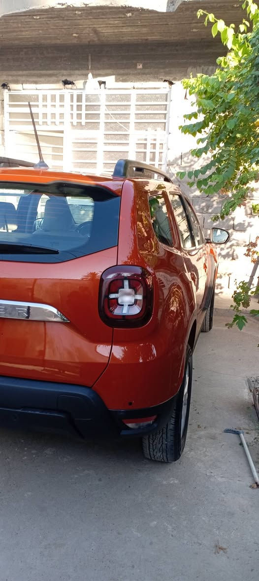 🚗 رينو داستر 2025 للبيع – جديدة
🔥 فرصة مميزة للراغبين بسيارة SUV جديدة
رينو داستر موديل 2025
✅ جديدة – استلام من المعرض
✅ لم تُستخدم
✅ ناقل حركة أوتوماتيك CVT
✅ 5 مقاعد
✅ تصميم SUV عصري وعملي
✅ مساحة صندوق أمتعة واسعة
✅ اقتصادية في استهلاك الوقود
✅ مصابيح LED نهارية
✅ مثبت/محدد سرعة
✅رقم بغداد تحويل مباشر
✅ صيانة مدة سنة من شركة رينو

🟠 اللون: برتقالي مميز كما في الصور
📅 الموديل: 2025
📍 الحالة: جديدة – استلام من المعرض
💰 السعر: واتساب 
📞 للاستفسار والتواصل: [***********]
سيارة مناسبة للعائلة والاستخدام اليومي، بتصميم SUV قوي وارتفاع مناسب ومساحة عملية.
