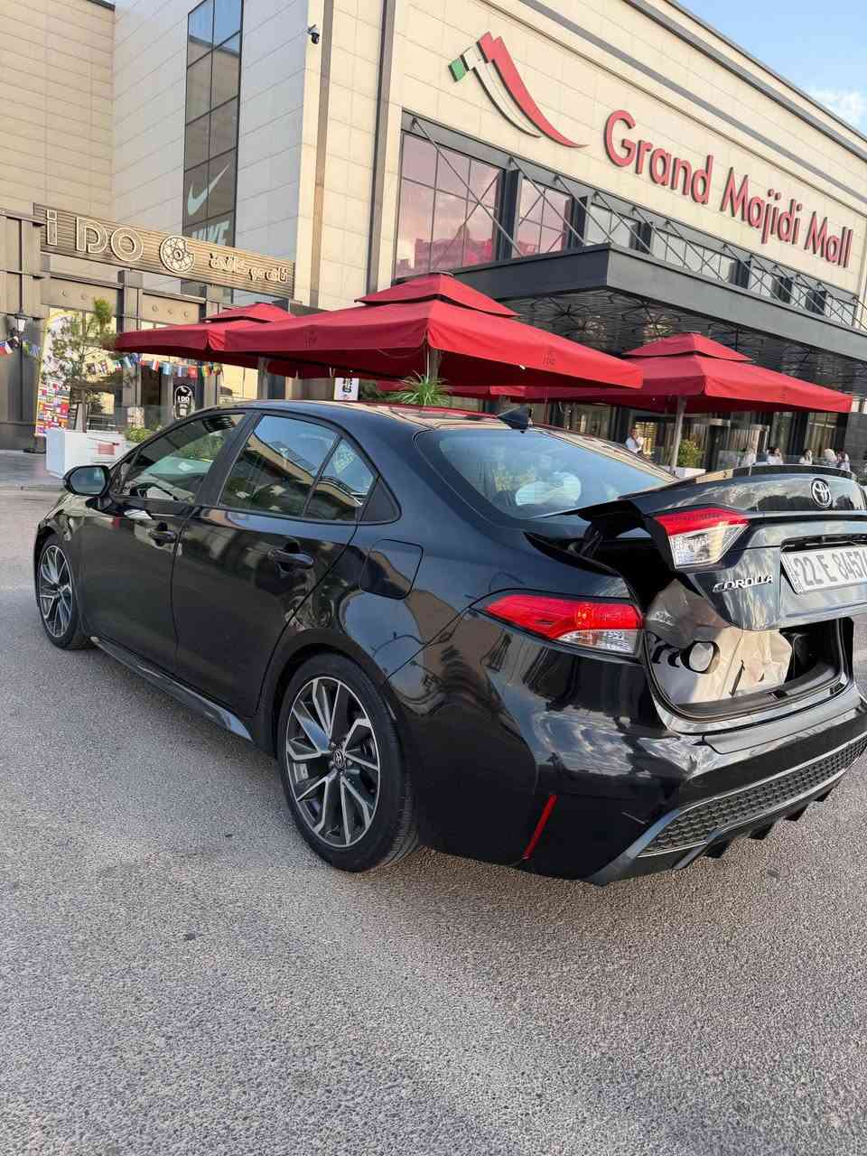 كورلا se 
 لون اسود 
رقم اربيل 
نص فول 
ماشيه 118 الف كيلو مو ميل 
محرك 2000

*********** بغداد, العراق
