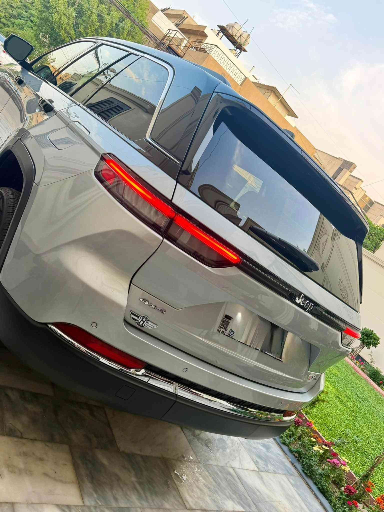 جيب لاريدو • ٢٠٢٣ • رقم دهوك
