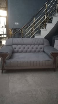 للبيع نضيفه سعر 55 مكان بغداد بياع رقم 07872207967