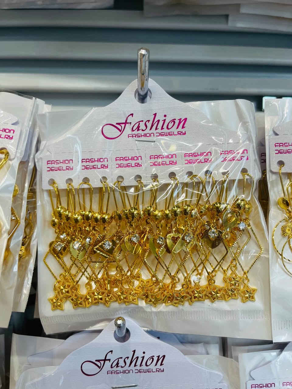 اكسسوارت المرجان 🥇
تراجي برازيلي: السعر (5,000) للدرزن فقط 💎
 حجل برازيلي: السعر (7,000) للدرزن فقط 👣
 سوارات كارتير برازيلي (خشنة): السعر (10,000) للدرزن فقط ✨
🔥 كما توجد لدينا أغراض وبضاعة مشكلة أخرى، السعر مكتوب وواضح على كل صورة!
📦 التوصيل متوفر لكافة المحافظات 🚚
للطلب والاستفسار يرجى مراسلة الصفحة أو الاتصال 📩
واتساب (*********** )
رابط قناه التلكرام (https://t.me/+nI4Suw9fztlhNWYy)
