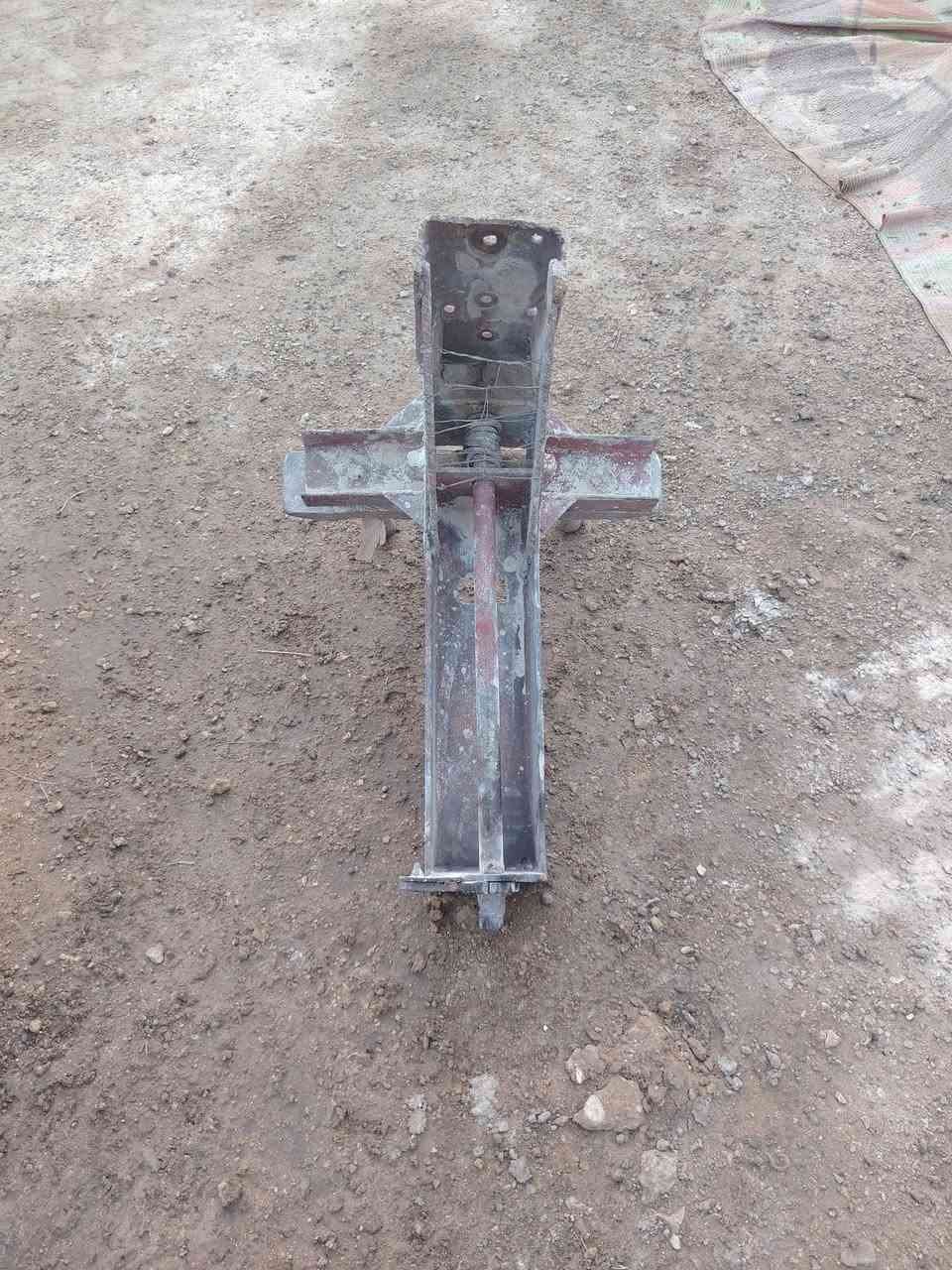 سلام عليكم للبيع قاعده مال سبير نضيفه المكان نجف ناحيه القادسيه الاستفسار عن هذا الرقم ***********
