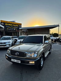 مونيكا • 2002 • نظيفة