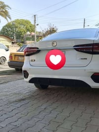 ام جي ٥ • ٢٠٢٥ • ماشيه ١٩٠٠٠