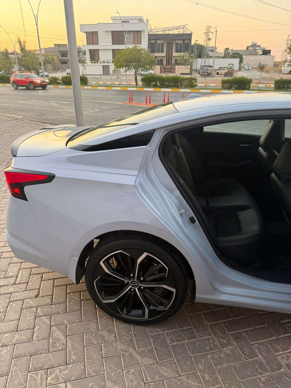 � نيسان ألتيما 2023 SR

🔹 اللون: سموك مميز (سمنتي)
🔹 الضرر: بونيد وخشم جاملغ صبغ
🔹 مكانين صغار بارد PDR
🔹 الإيرباك: فقط ستيرن طاك
🔹 كشنات تدفئة
🔹 رادار أمامي
🔹 رادار خلفي (أوتوبارك)
🔹 رادار جانبي (بالمرايات)
🔹 شاشة وسط Apple CarPlay
🔹 تشغيل عن بُعد + بصمة
🔹 الممشى: 38 ألف ميل
🔹 رقم أربيل باسمي
🔹 بطاقة بانزين بيها سعر (157) بيها مجال

مكان سياره كركوك ره قم موبايل ***********
