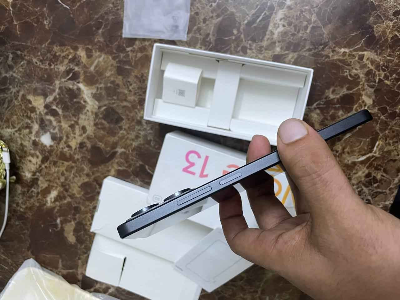 نضافة فول 100اي خدش ما بي اي استفسار راسلني واتساب او خاص بكيفك *********** بغداد, العراق

نص مكتوب في الصور:
- قياسي عالي يؤدي استخدام معدلات تحديث أعلى إلى جعل تجربة المشاهدة أكثر سلاسة واستهلاك أكبر للطاقة. افتراضي (موصل به) ضبط معدل التحديث ديناميكيا بناء على سيناريوهات لتحقيق التوازن بين الأداء واستهلاك الطاقة تخصيص إعطاء الأولوية لمعدل التحديث المحدد معدل التحديث 120 هرتز 60 هرتز 120 هرتز 1. لفهم الفرق بين معدلات الت نماذج مقاطع فيديو بسرعة أ الفرق أثناء الاستخدام العادي 2. في بعض الحالات، قد يتم المحتوى المعروض.