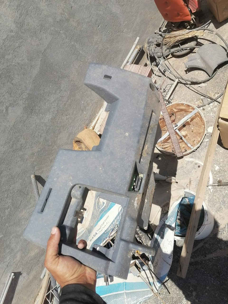 بسم الله ماشاء الله للبيع اغراض متنوعة مال نيسان سني كل الموديلات قطع حاويه بسعار مناسبة لاستفسار الاتصال ع الرقم *********** العنوان بغداد ابو غريب يوجد واتساب على الخط مع حترامي وتقديري للجميع
