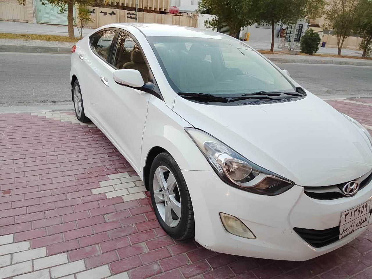 للبيع*********** السعر 95 النترا موديل 12محرك 1800 دوش رقم أربيل بيها صبغ قطعه واحده فقط مكينه وكير جيدا جدا حداديه تخم تاير تبريد جيد السعر 95 مكان السياره كربلاء المقدسة
