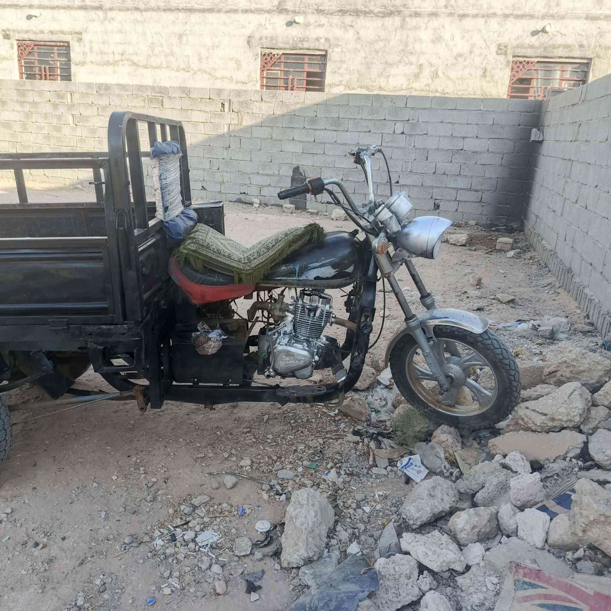 سلام عليكم هاي ستوته مفوله وسعره حلو اوراق ستنساخ مديل ١٦ كله شغال هورن لايت ب٧٠٠قفله رقمي***********
