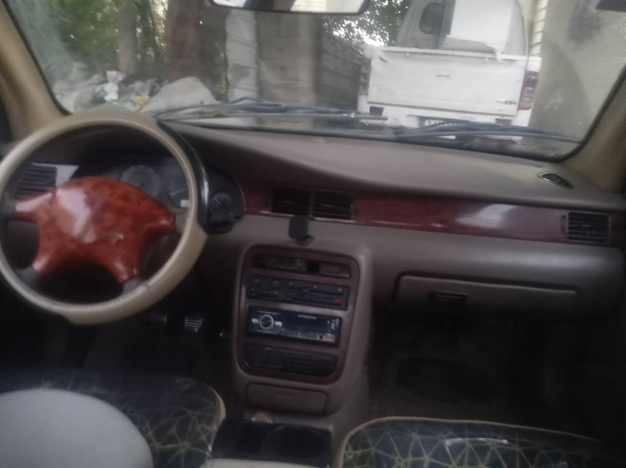 اسلام عليكم شباب سمند مديل ١١ باسمي كير ومحرك كفاله بيه صبغ بدواير وجوه تريشه تبريد ثلج هيئه وغرامات مصفرهه سنويه ل٣١ سعر ٢٥ رقم هاتف *********** مكاني بغداد

