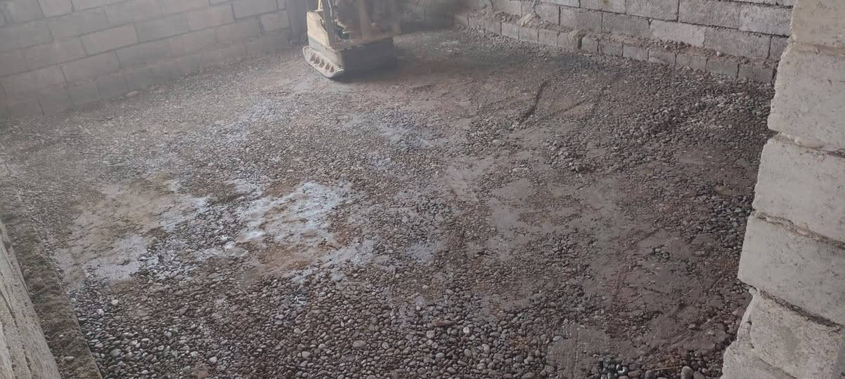 حادلة • ٨ طن • فرش حجر