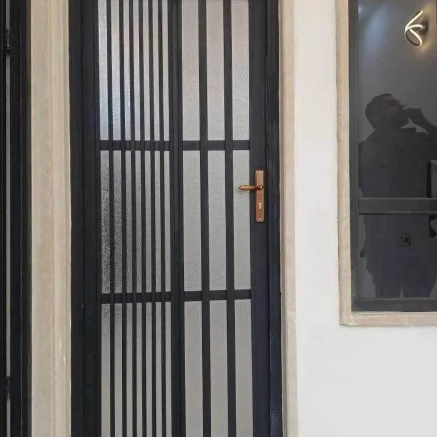 (شركه حدادة  الدليمي )لعمل ابواب وشبابيك  وسقايف وجملونات و كرفانات  و المحجلات (***********)📞

