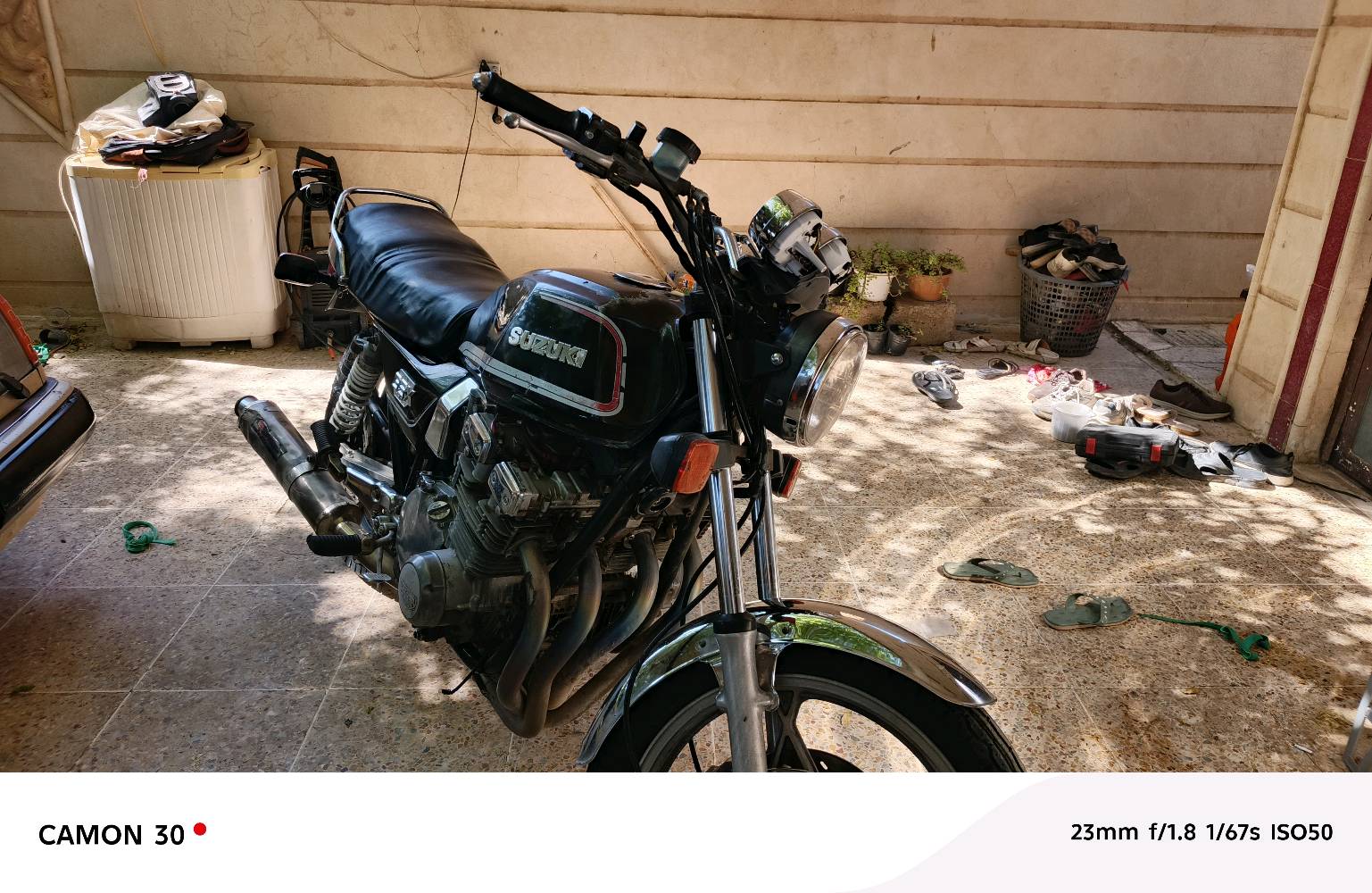 بطح Suzuki GSX 750 مديل 1995 للمراوس او البيع اليريد صورها وتفاصيلها يعلق واني اطب علي واذا يكدر يراسلني خل هوه يراسلني 💞دراجه حلوه وشرط مكينه محركها 750 يعني🛬 ارضيه حلوه كلش المكان( خانقين )