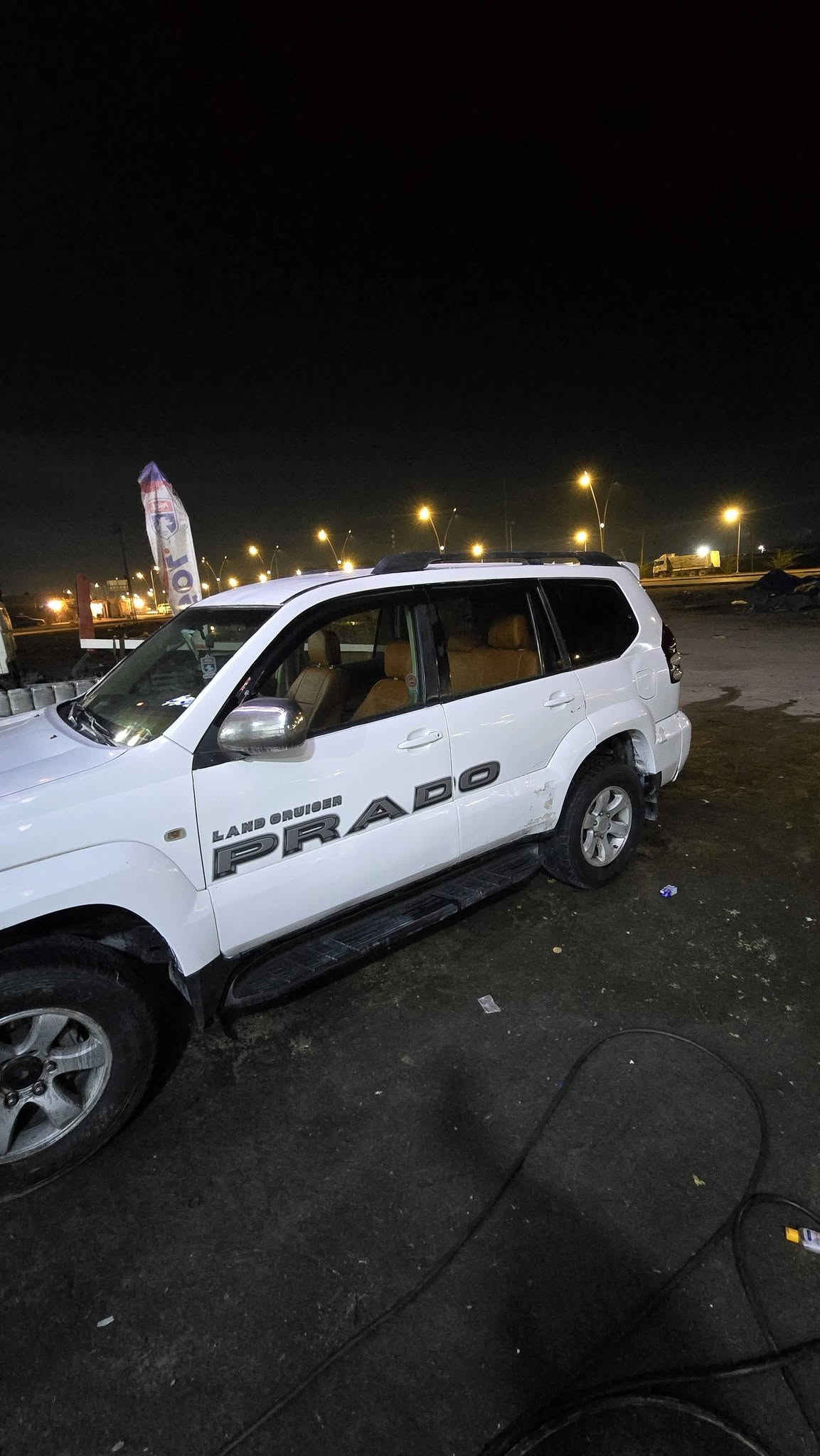 السلام عليكم
برادو ٢٠٠٨ كويتي 
محرك ٦   و كير  جيد
دبل تانكي 
فور ويل ملغي
رقم بصرة شرط التحويل 
الضرر  متجيه علئ صفحه مصبوغه عام
بيع فقط السعر ٩٥  وبيها مجال بسيط
***********
