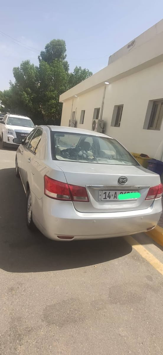 السياره byd g3 بي واي دي جي ثري مديل 2016 لونها رصاصي
سنويه ما منتهيه لحد 2029
السياره بأسمي
رقمها الانگليزي الجديد بصرة
بلاديه ما محوره
بديهه نظيف وحلو مرتب گيرها ما شاء الله معتني بي دواخلها نظيفه تبريدها شغال فول بيها بس المحرگ بي تبخير قليل ينقص دهن وبيهاكم ملاحظة مثلاً الجام ما يفتح والماسحات فاصلهن لأن شكلن واكو باب من البيبان بي شخوط والحداده مالتها نص عمر هم يرادلها ترتيبات 

وانا صارف عليهه هواي يعني مو هاملها توني مبدل الراديتر جديد والقايش والدينمو هم جديد وادامه البعض الاشياء البيهه بين فتره وفتره اسويها 
هسه عايفها يم الباب تمشي مسافه وتحمه لأن كلولي بيها فلس يرادله تبديل وتعاجزت اسويه لأن يرادله فرغه وانا مشغول

السعر 55 وبيها مجال للشراي
ابيع كوم حديد 

كاتب اغلب التفاصيل رجائاً اليخابر كون شراي

*********** البصرة, العراق

