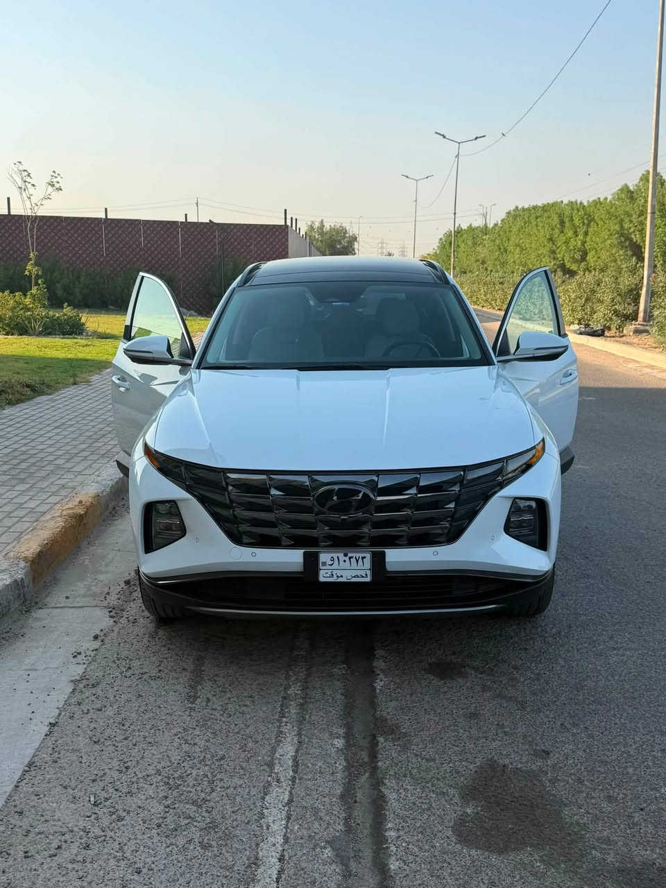 🚗 2024 HYUNDAI TUCSON LIMITED

🛠️ الضرر:  جانبي موضح في الصور
📏 عداد المسافة: 7000 الف مايل (فعلي)
📋 حالة السيارة: تشتغل (Run and Drive)
🔧 حجم المحرك:1.6L– 4 سلندر (هايبرد)
🔍 رقم الشاصي: KM8JECD18RU244474
📍 موقع السياره : بغداد 
للستفسار الاتصال ***********
