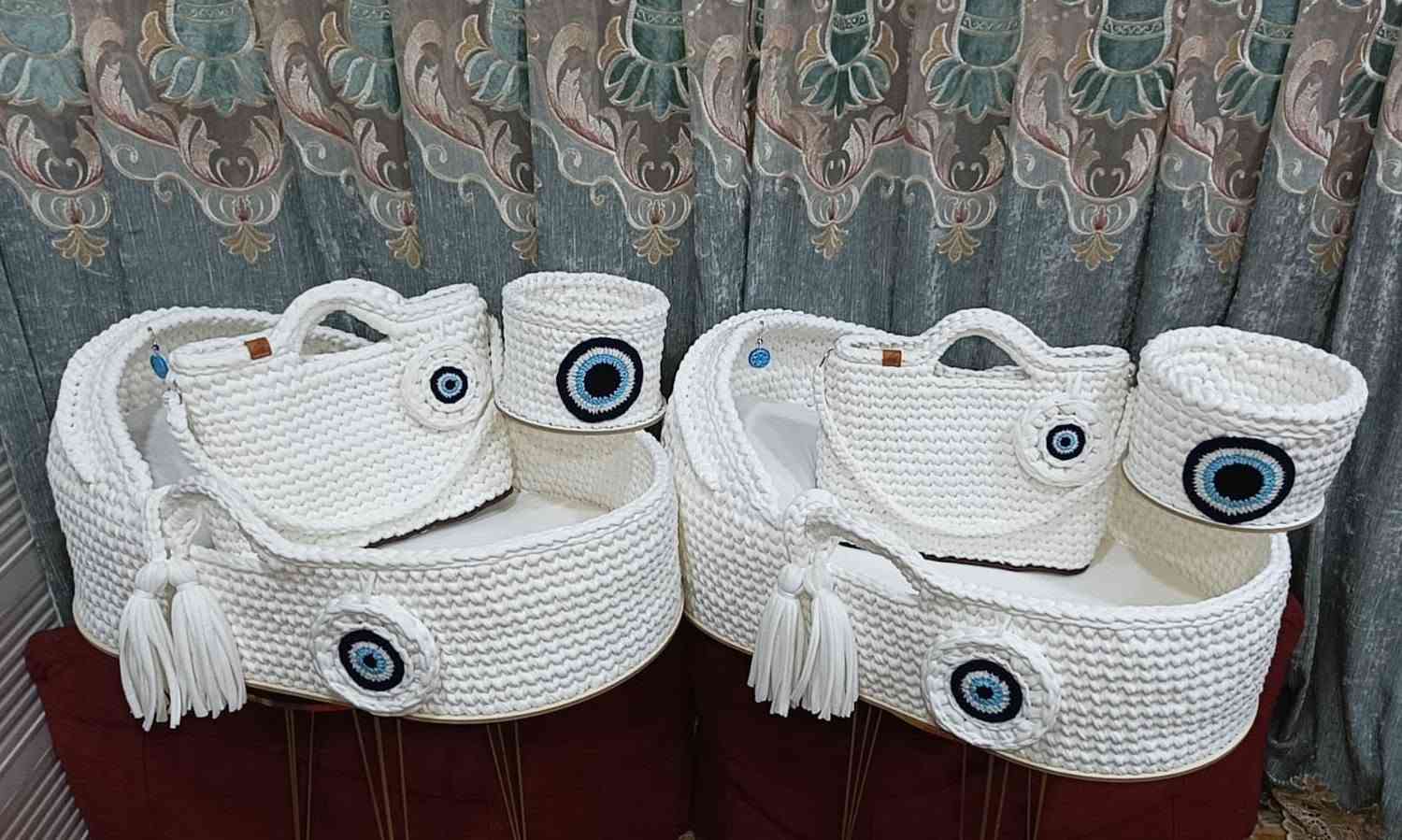 شتاء هالسنة غير ويا شغلنا اليدوي الدافي 🧶✨
سيتات بيبي بأحلى الألوان وأجمل التفاصيل 😍
دفاها من إيدينا وحلاها من اختياركم ❤️
🎀 شغل يدوي بحب وعناية
📩 الحجز مفتوح من هسه والطلبات حسب الدور
يجيكم ويه سرير فراش ومخده وسلة للأدوات بيبي وافر حديث ولادة هدية
كول هاي ٦٥ الف الجنطه عليه ١٥ 😍🌹 
توصيل بغداد ٥ محافظات ٦
للحجز والاستفسار مراسله
*********** واتس اب
