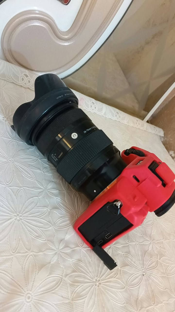 سوني A7III • عدسة 28/70 • فتحة 2.8 ثابتة