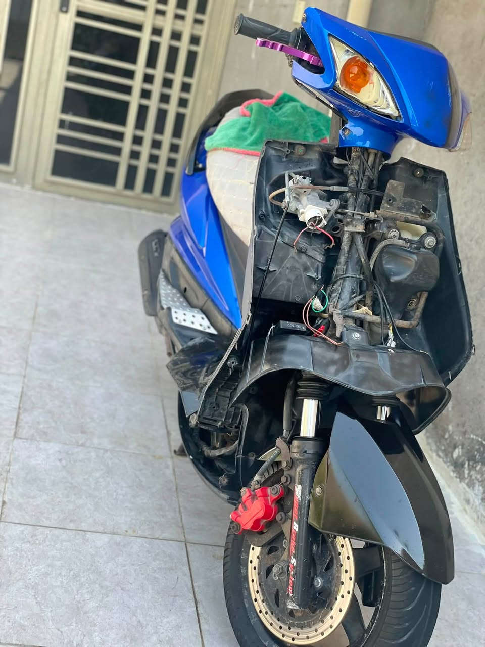 سكنس فحل مراوس دراجة نقص بچم. و بيه صوت زنجيل   مراوس فقط. دراجة شغله سلف هندر شلعه ومعدل. حلوه مكان. بغداد الدوره

