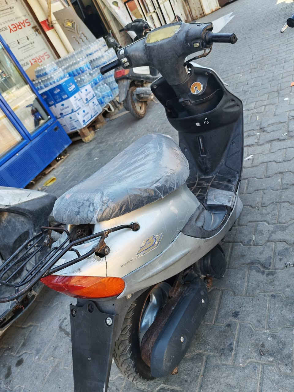 بيجي للبيع
كامله مكمله بيه مكينه جديده ما مفتوح بيه برغي عوزه بس باتري 
السعر ٣٧٥ بيه مجال بسيط
للستفسار 
***********
