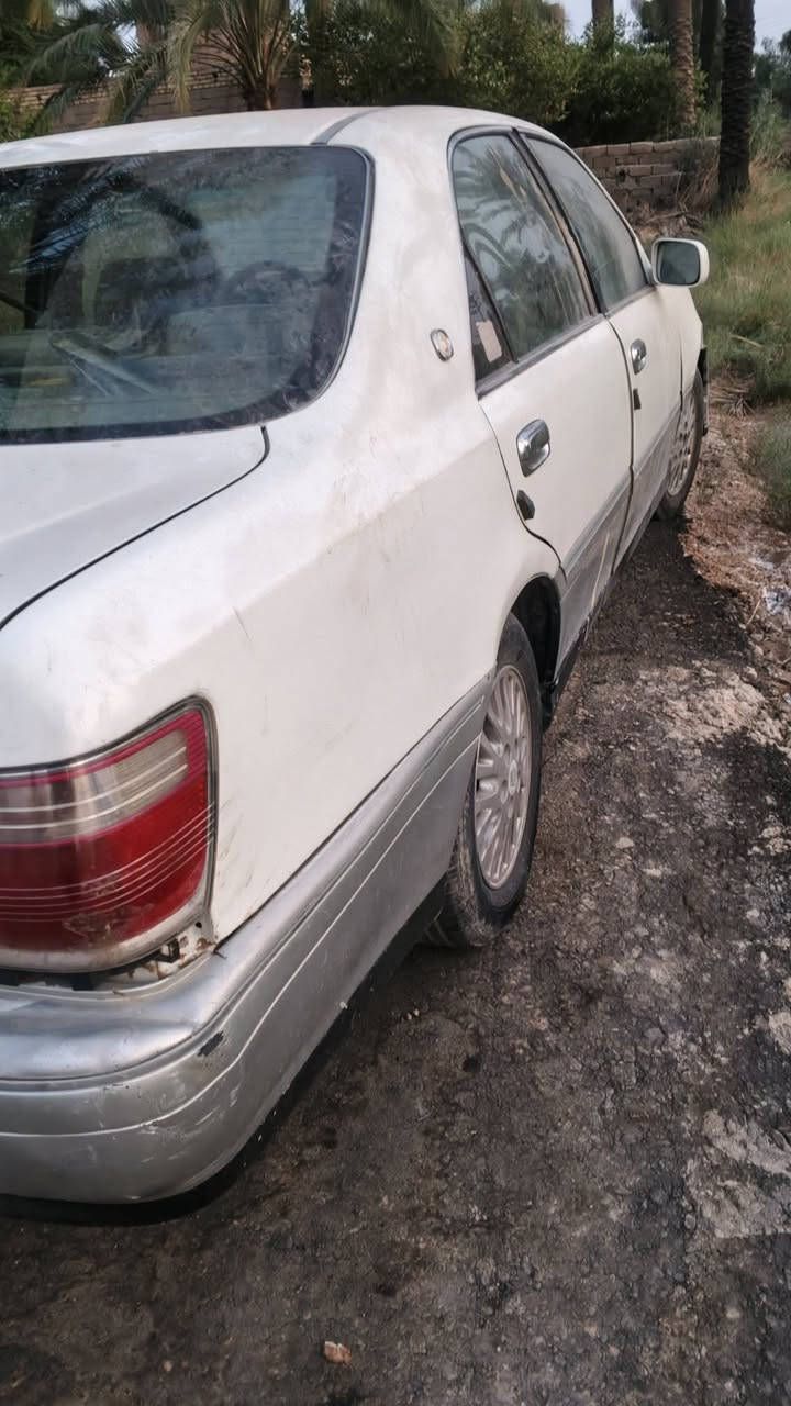 ملكه ادوات ادوات ادوات گصه قماره   للبيع السياره متروكه صار فتره  المحرك خابط دواخل حلوه تخبل الگير مكفول رقم بدون سنويه  سعر 20 وبيها مجال مكان السياره (قلعه صالح)     موجود وتساب ***********
