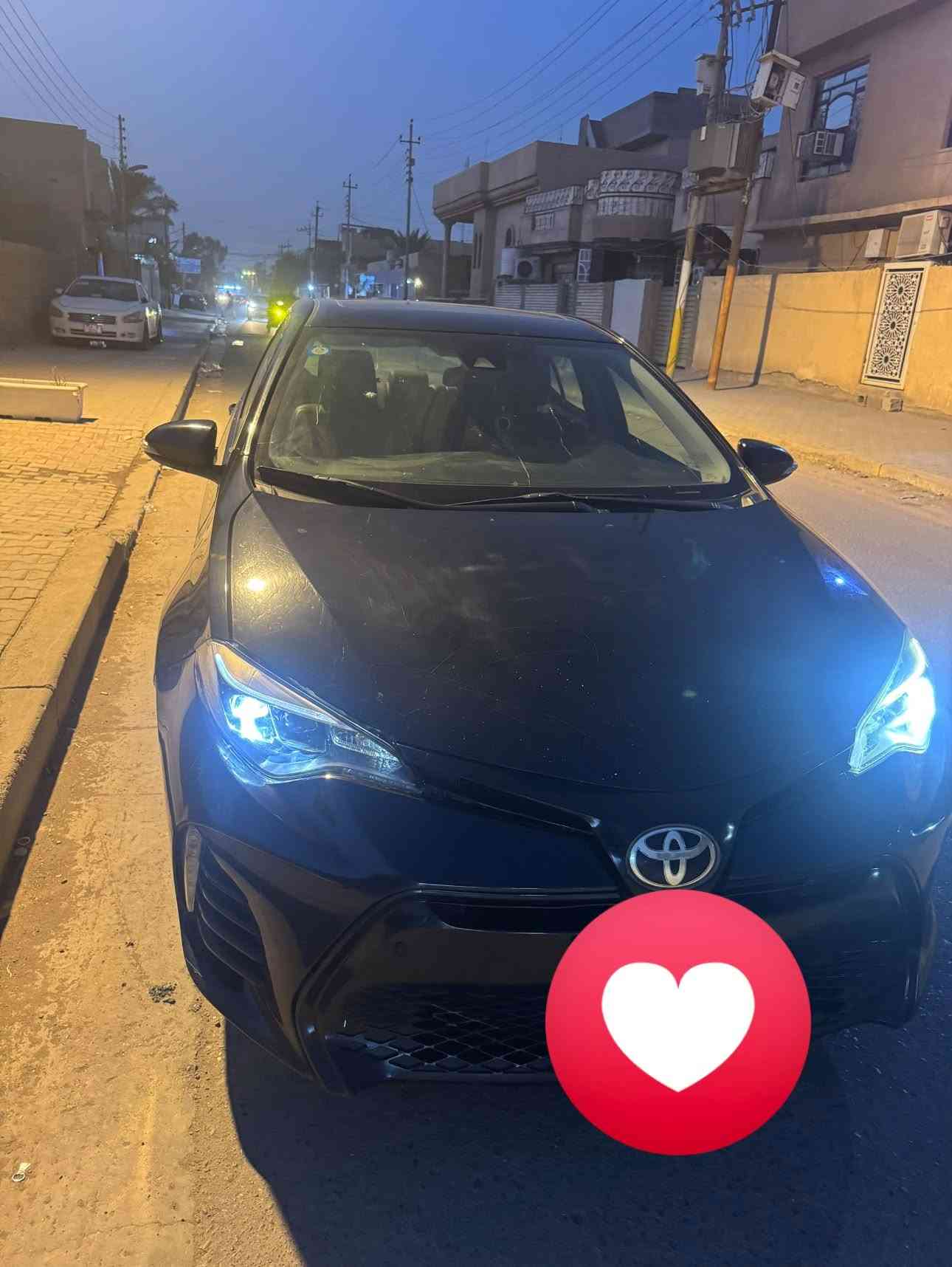 السلام عليكم كورلا  فئة SEموديل 2018للبيع
رقم بغداد،محرك 1800دوش السياره فول ماعدا البصمه حادث السياره فقط مقدمة البنيد (ايرباكات وشواصي سليمه كذلك الدواخل)بالعراق للجماليه صبغ 3قطع السياره نضيفة وصار خمس سنوات عند نفس الشخص كشنات جلد كير اوتماتيك كير ومحرك مكفولات صوار الحادث مرفقات مع الصور للتواصل *********** مكان السياره بغداد السعر 110 وبيه مجال
