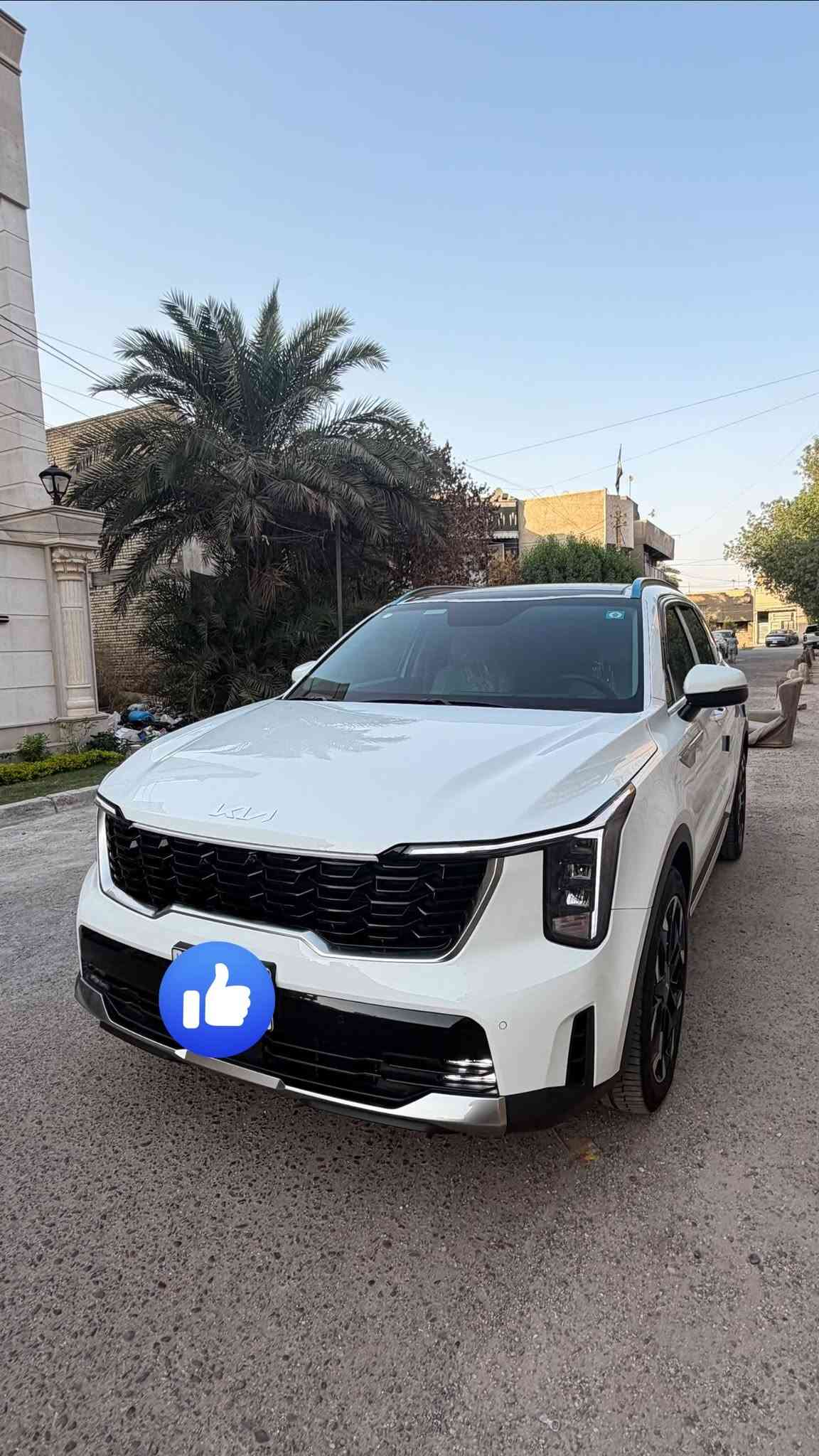 السلام عليكم كيا سورنتو ٢٠٢٥    ماشيه ١٧ الف كفاله عامه السعر ٣١٤ ورقه
(الموصفات)

بنرامه
داشتو
ويل ٢٠
دبل كامرة
حساس خلفي امامي
كير ماوس.                              الجام كله مغلف عازل حرارة
شاشه متصله 
٧ راكب
٣ قطع تبريد
مكنيه ٦ سلندر ٣٥٠٠
سايد بريك بصمه
٤ انضمه قيادة
الد امامي وخلفي
جنطه كهرباء 
كشنات كهرباء 

رقم بغداد تحويل ثاني يوم

بغداد البلديات 

***********
