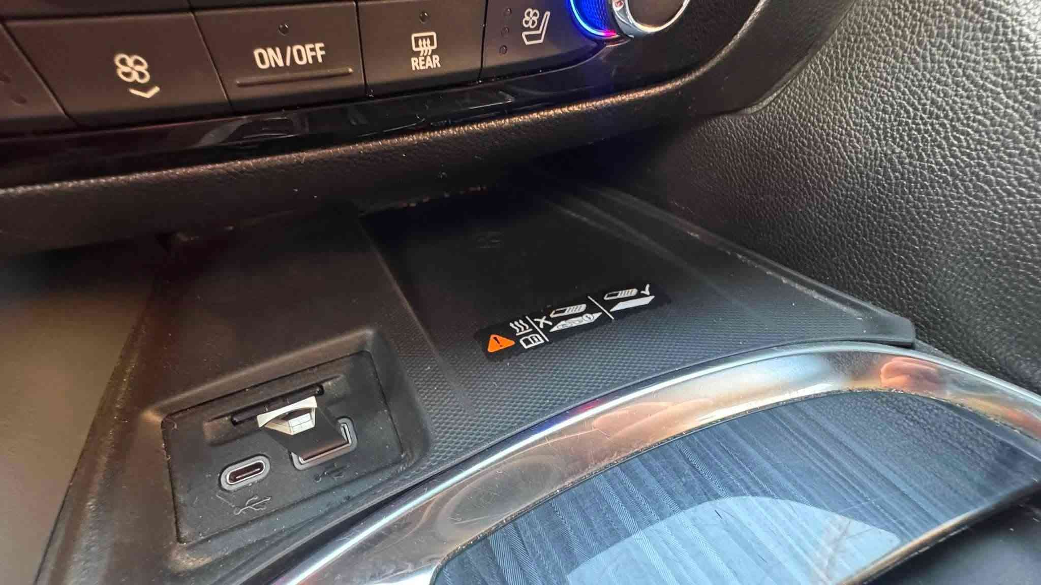 انكليف • ٢٠٢٤ • بريميوم