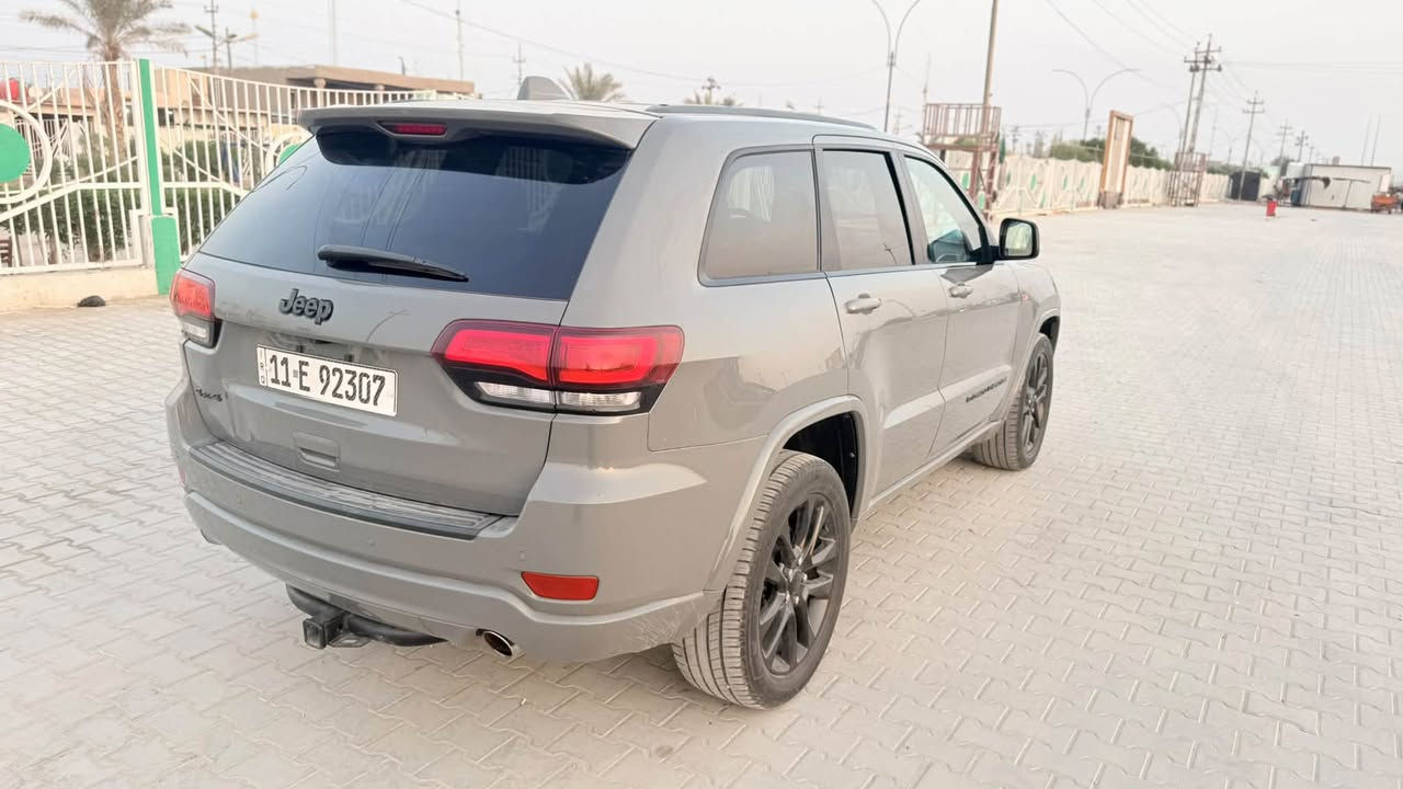 كراند شيروكي بلاك توب • ٢٠٢٢ • ٤×٤