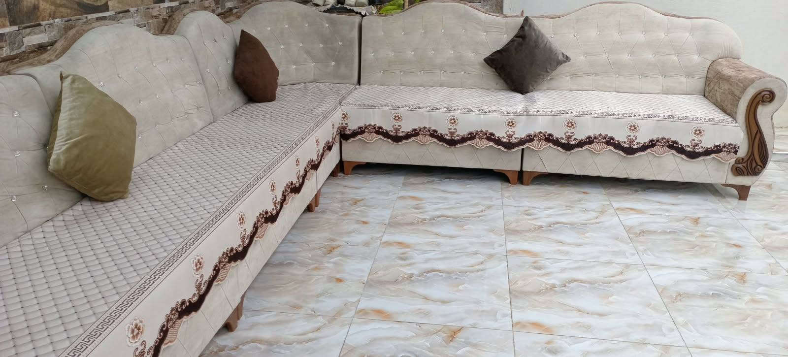 ديوان • ٧ ونص متر • ويّه كوشات