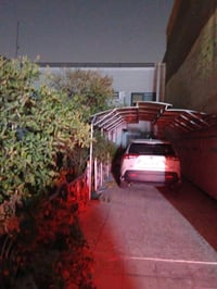 بيت البنوك • ٣٨٥م • حديقة وكراج