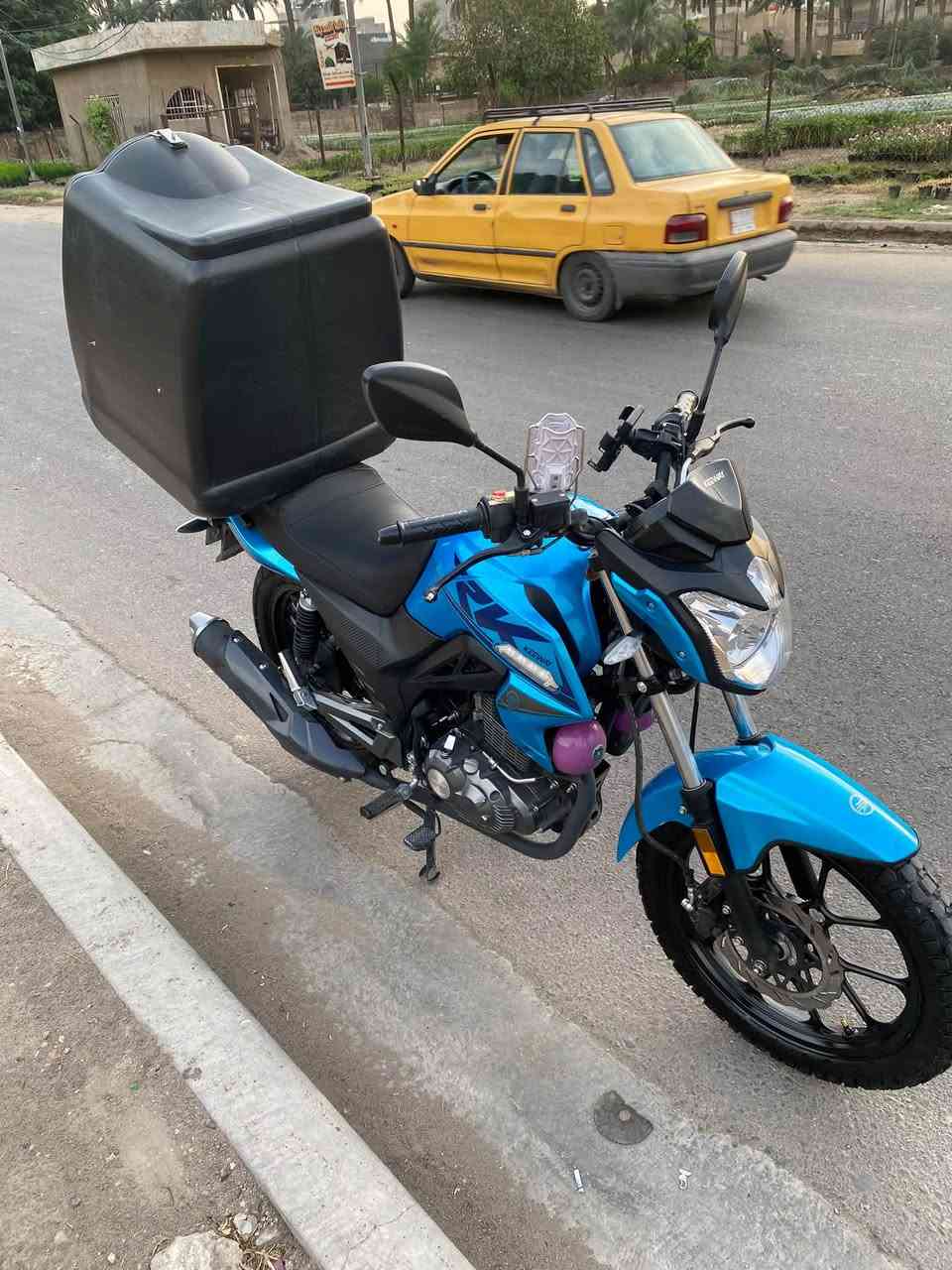 سلام عليكم دراجة RK للبيع فقط ✅
مرقمة اربيل بسم المعرض ✅
نزلتها 7/1 ماشية 11 الف صالها عندي 3 أشهر بعدها وكالة الدراجة بسم المعرض عجلت الخليج مابيها اي ضرر من عده موضح بل صور الكفر مكسور والجاملع مشخط فقط غير هذني ماكو الباقي كله وكالة ابيعها هيه والصندوك والهورنات من عده الكلوب الزنون مو وياها الباقي كله وكالة 
هاذ رقمي أتصل وشلع عيوني ***********
بكاني بغداد صليخ 📍.
السعر 2600 وبيها مجال تعال وبيك خير وتدلل
