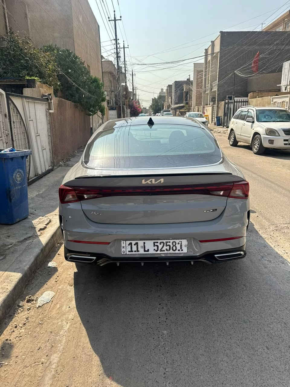 السلام عليكم
K5 2022 GT LINE لون سمنتي للبيع 

محرك 1600 تيربو 

بصمة ابواب وجنطة 

شاشة لمس كامرة دوارة 

كشنات لون احمر مميز 

درايف مود 3 انظمة قيادة 

ردار امامي وخلفي توقف ذاتي 

قيادة آلية تحديد مسار 

تدفئة كشنات 

ابل كار بلي 

مانع تزحلق 

لد خلفي 

لد امامي برتقالي 

لايت ٣ عدسات زنون 

تشغيل عن بعد 

وبعد بيها مواصفات 

السيارة ضربتها امامية  البنيد فقط بدون دواخل ورقم الشاصي بالصور 

ماشية 105 km

السعر 165 

مكان سيارة بغداد ***********
