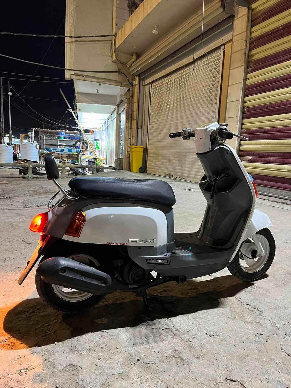 سلام عليكم دراجه بوليسي البيع مكفوله من البرغي مامفتوحه كله عل بلاد شراي يرسني وهذه رقمي ***********
