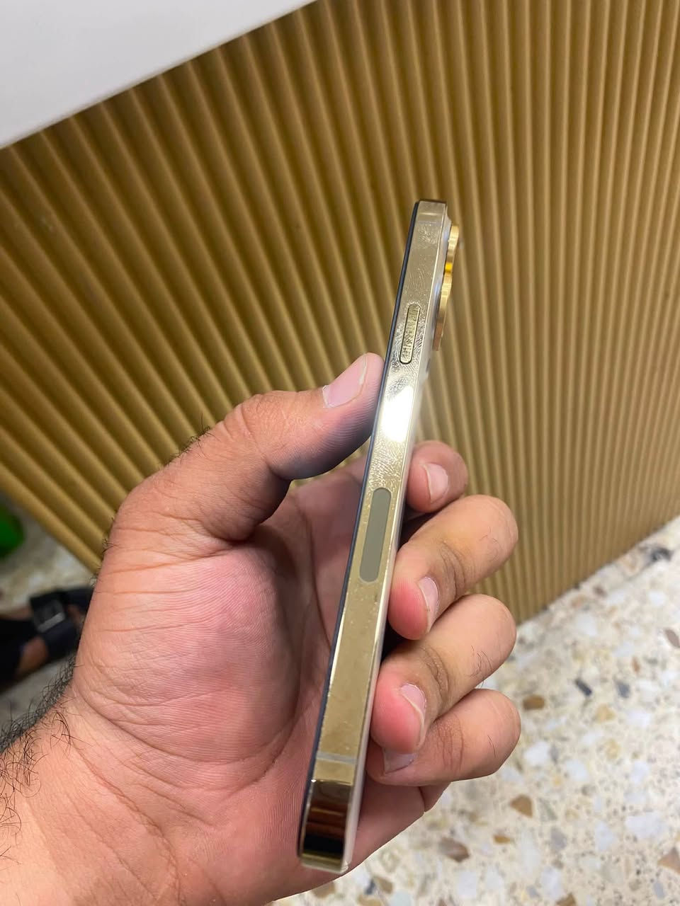 سلام عليكم آيفون 13 برو ماكس 128 ذاكرتة جهاز كلش حلو مستبدل شاشه وبطاريه شاشه وسط وبطاريه اصليه تقرة 💯 جهاز كلش حلو وكلشي شغال بي فيس إيدي شغال 
عنوان بغداد الجديده شارع المسبح 
*********** 
سعرة 425 وبي شي بسيط حك جية
