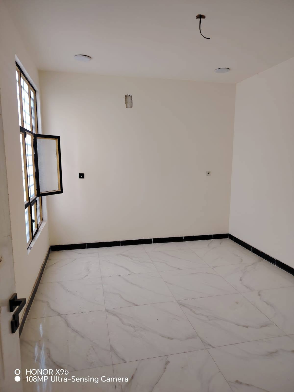 الموقع الهندسي • ١٠٠م • ٣ غرف
