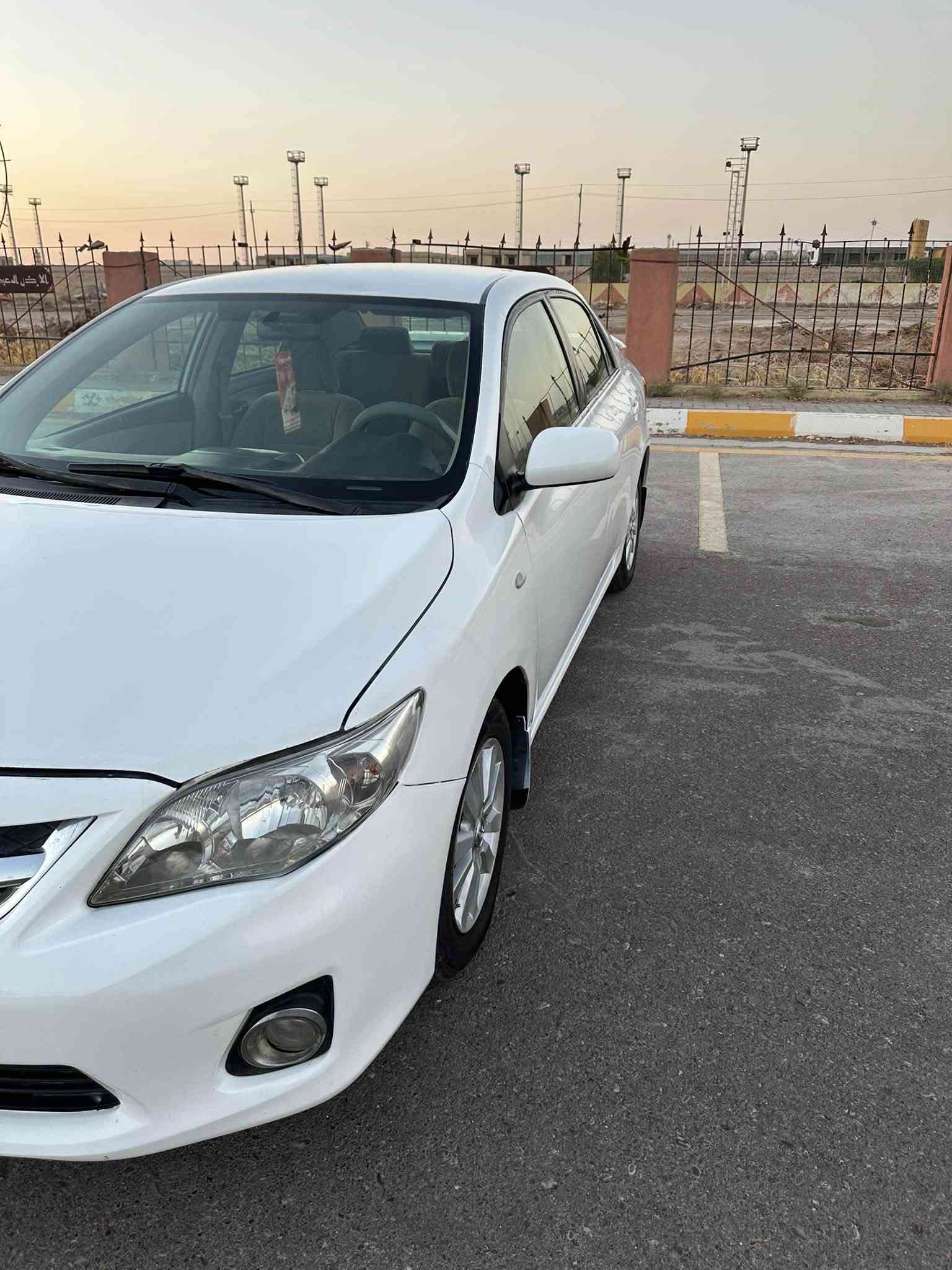 تحية طيبة
كورلا موديل 2008 رقم بغداد مشروع وطني تحويل مباشر محدث 13 وارد خليجي محرك 1800  كهربائيات كير محرك حداديه طخم تاير مبيها كل نقص وجاهزة وخير من الله تبريد ثلج ويه لسويج حادثها جاملغ وبنيدجهة السايق وبيها باب السكن والخلفي نفس الجها كد شبر صبغ اثر شخط فقط والباقي كفاله   السعر(97$) مكان السيارة محافظة الانبار الفلوجة للأستفسار (***********)
